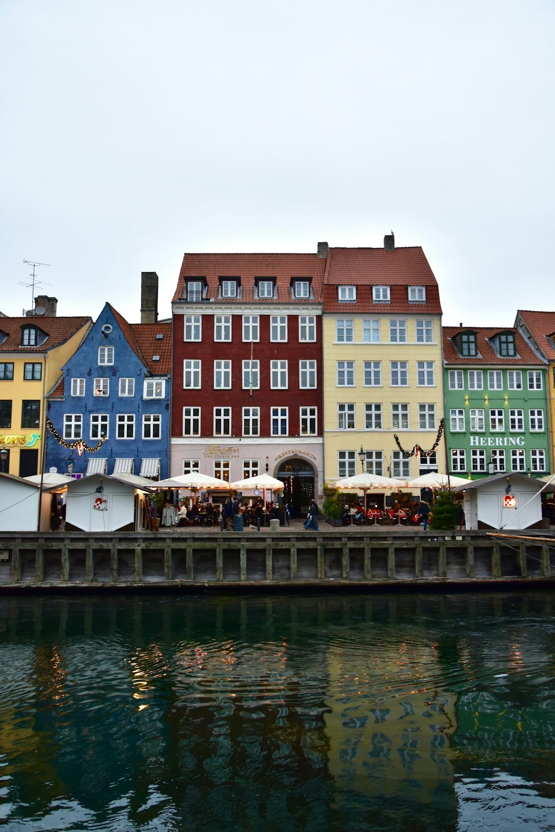 Colourful townhouses along the Nyhavn canal